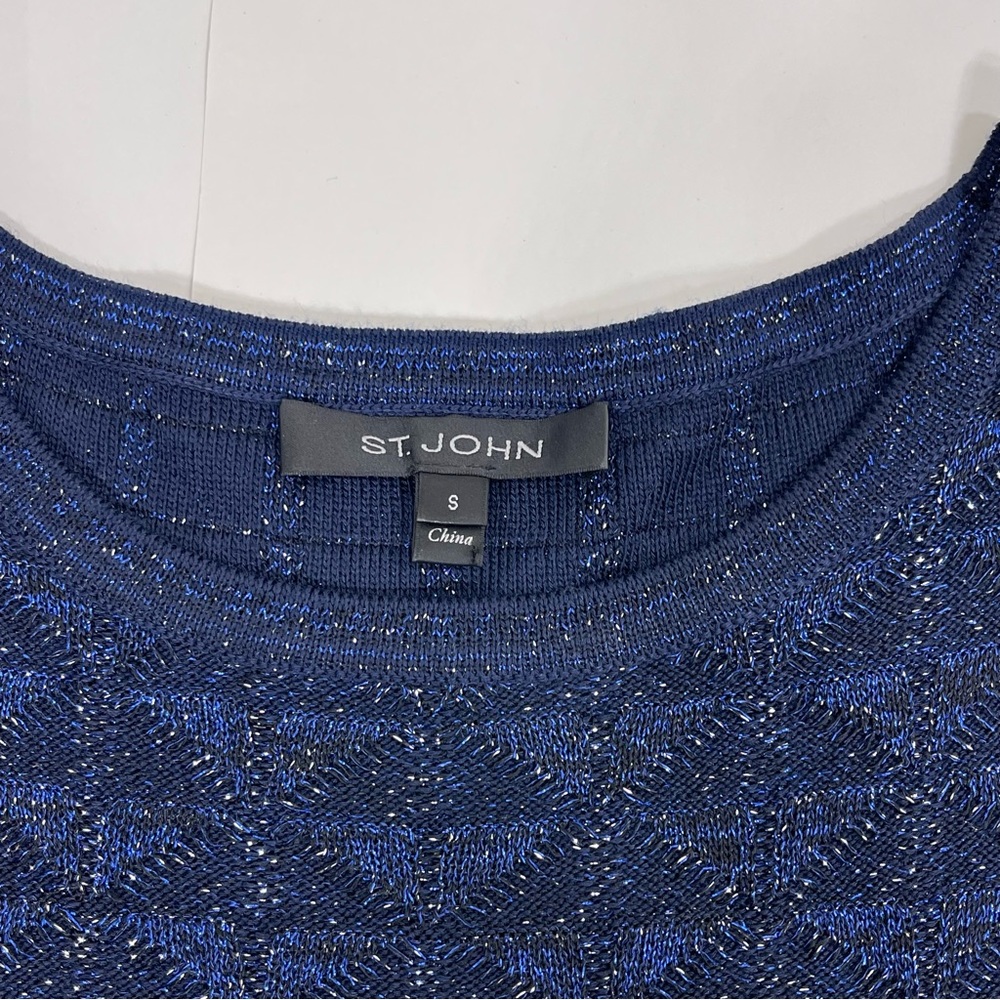 St. John Metallic Diamond Lace Knit Cardigan and Tank Top Set… - Picture 9 of 16